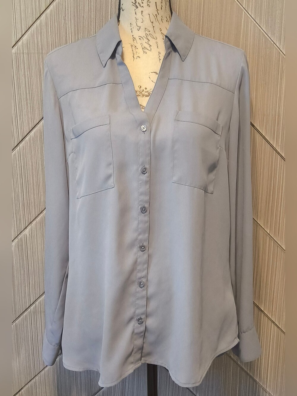 Express Women L Dusty Blue Portofino Button Front Blouse Dual Pocket Long Sleeve